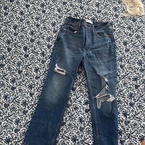 Stylish Blue Distressed Women's Jeans